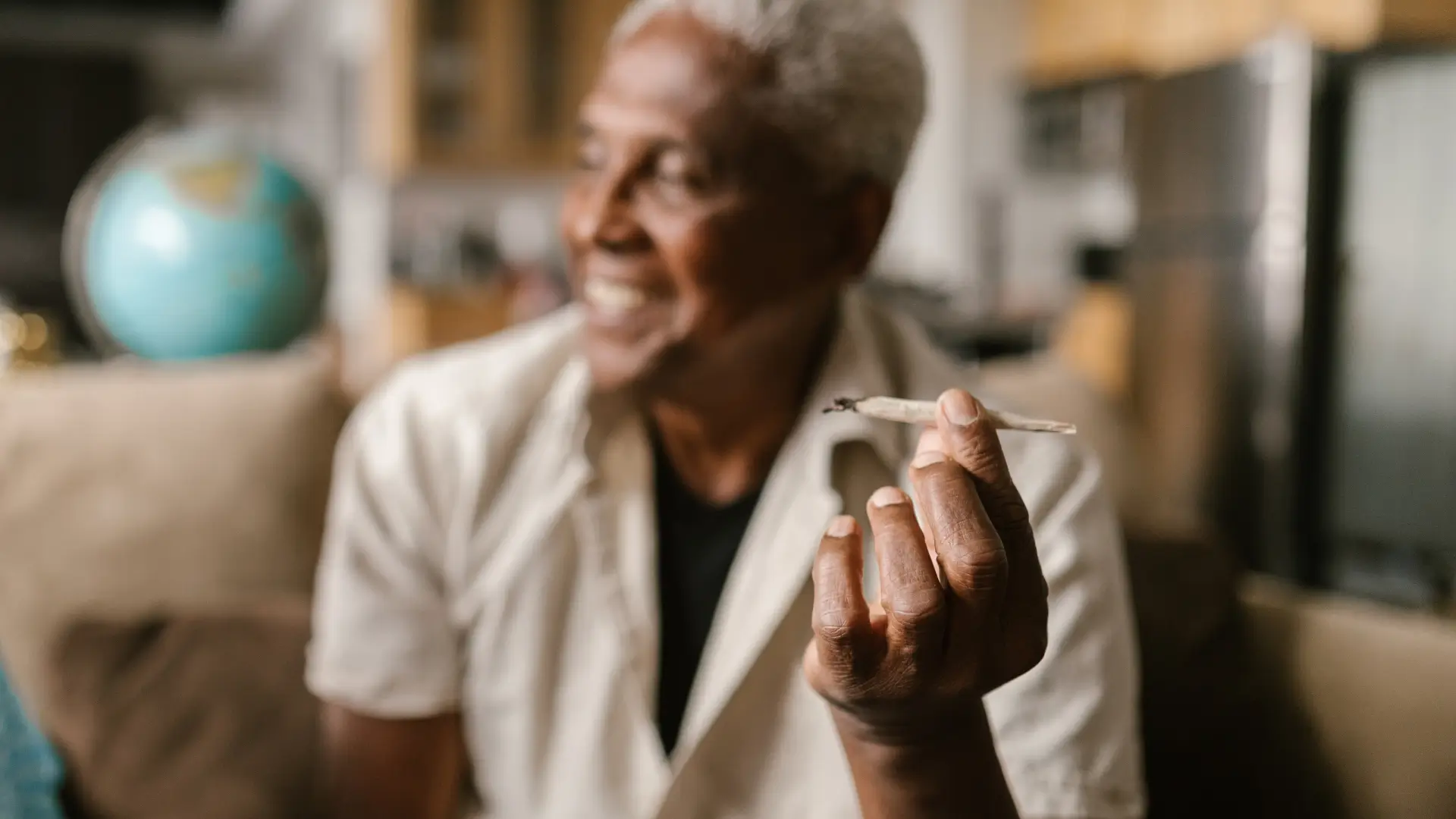 The Entourage Effect:  How Cannabis Compounds Work Together for Better Wellness The Entourage Effect: How Cannabis Compounds Work Together for Better Wellness