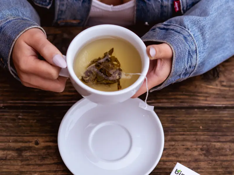 Tips and Considerations<br />
